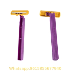Disposable Razor Factory produce 3 blade higher quality shaving razor with lubricating strip