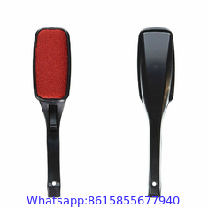 Lint brush with rotating head