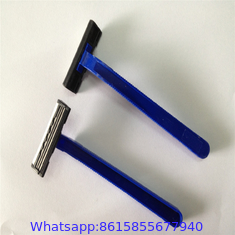 TRIPLE BLADES DISPOSABLE RAZOR FOR SHAVING